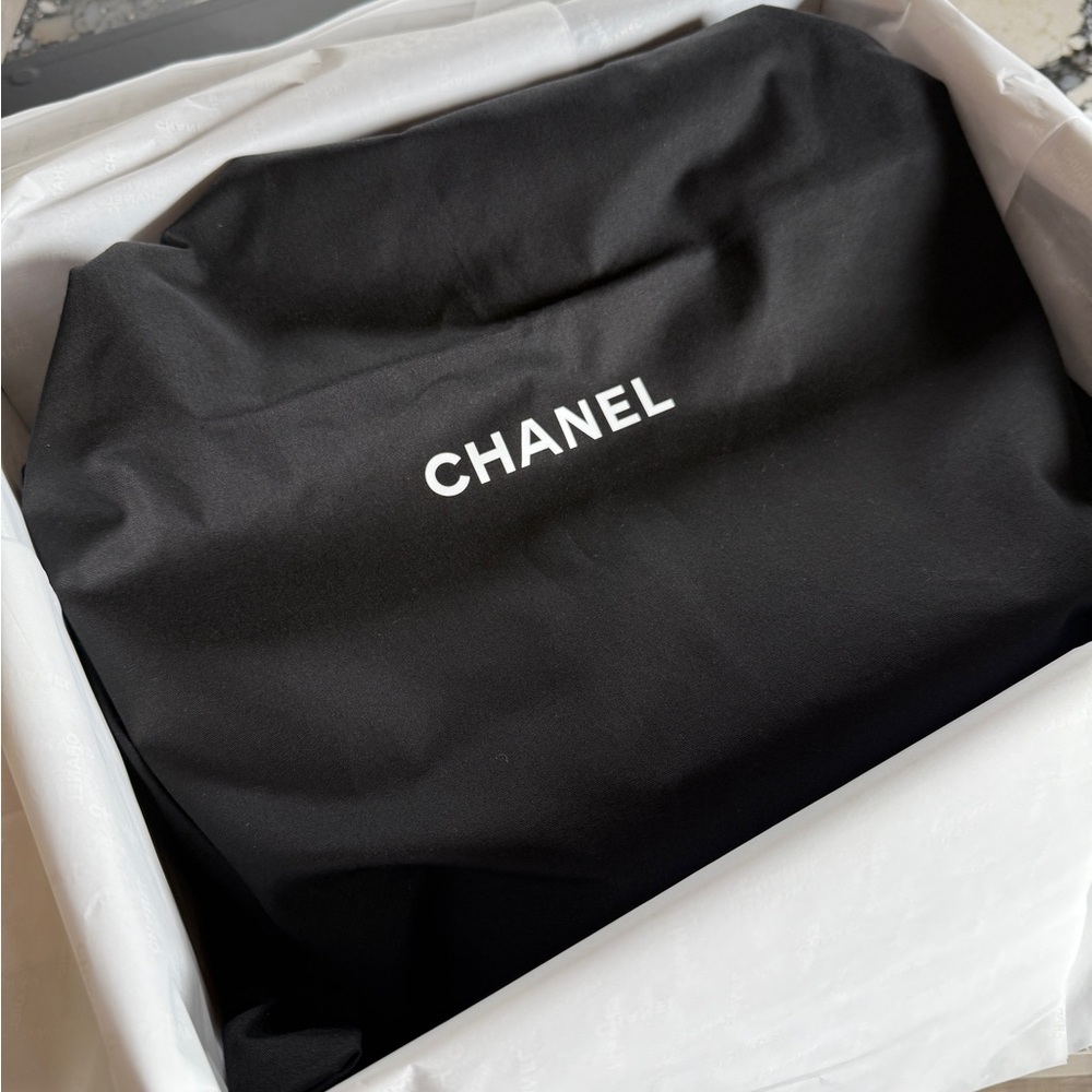 FULL SET - CHANEL Black Quilted Backpack with Gold HW - Picture 9 of 16